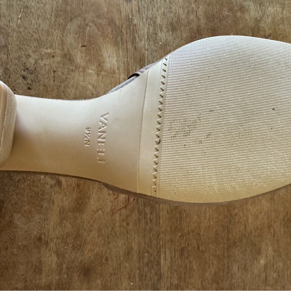 New without box VanEli slides. Size 9.5n - Picture 5 of 7